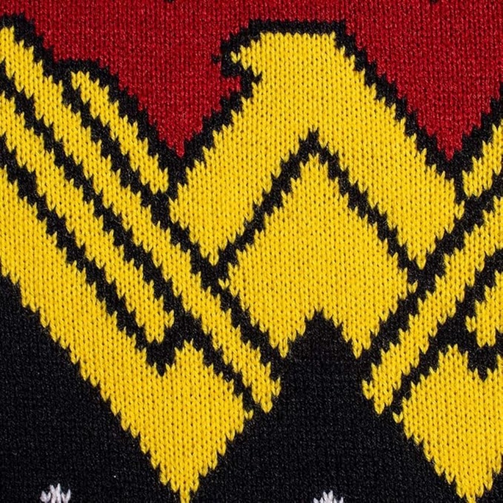 Wonder Woman Sweater NWOT XL - Picture 6 of 12